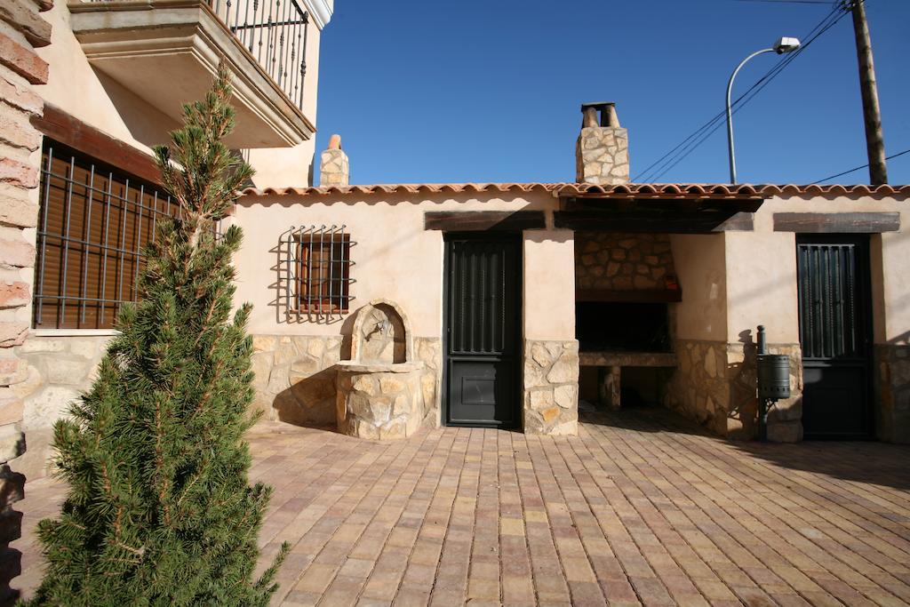 Alojamientos Rurales La Fuente Villalba de la Sierra Esterno foto